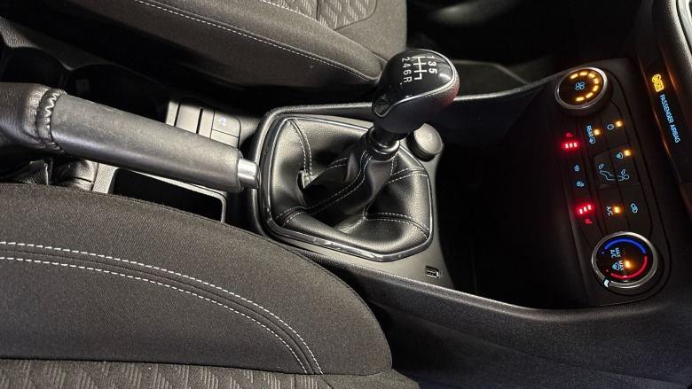 Ford Fiesta 1.0 EcoBoost Titanium 5dr Petrol Hatchback